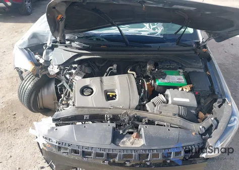 2018 Hyundai Elantra Value Edition z USA, uszkodzony, nr VIN 5NPD84LF5JH272999